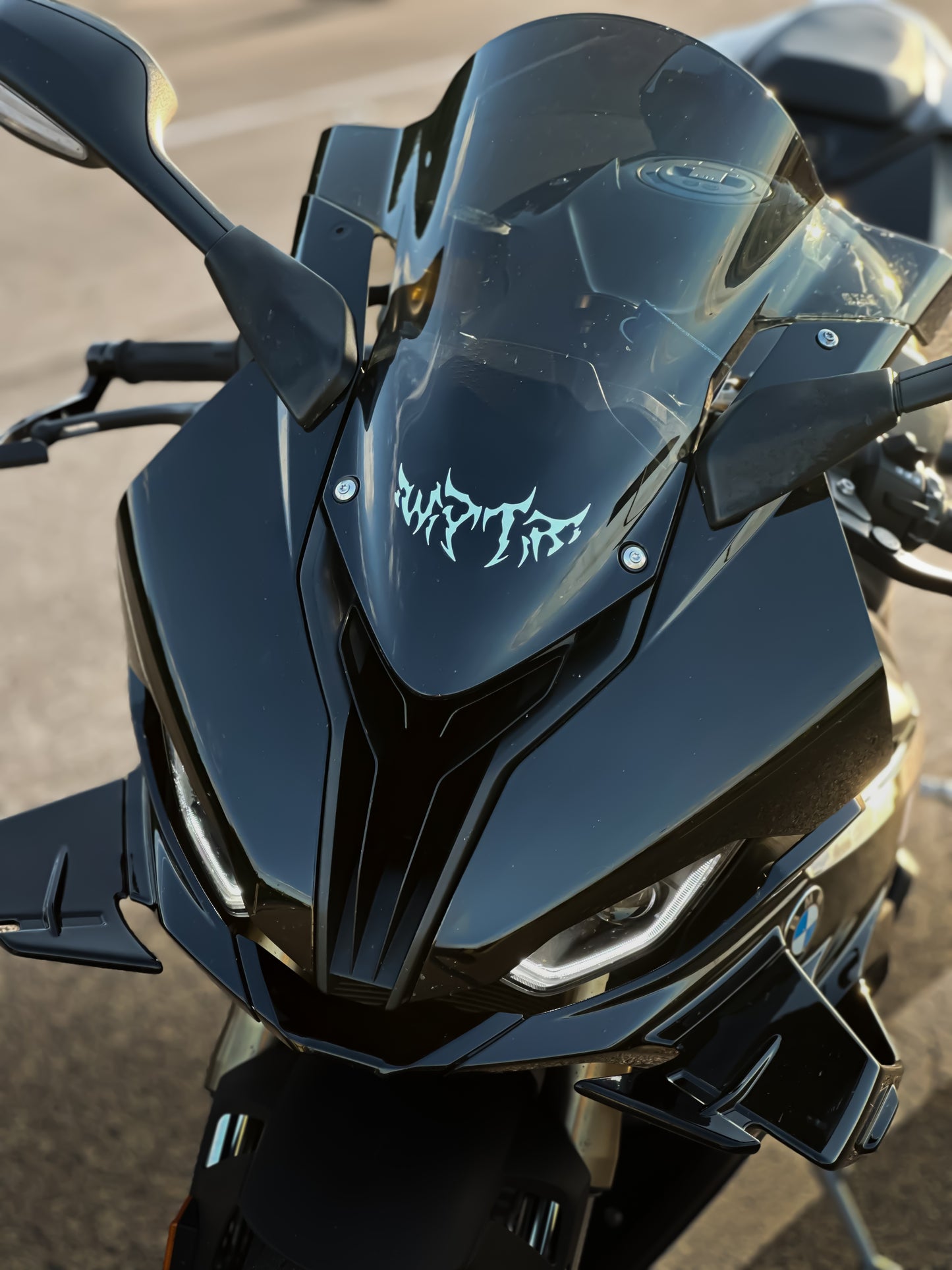 WINDSCREEN DECAL „vyren“